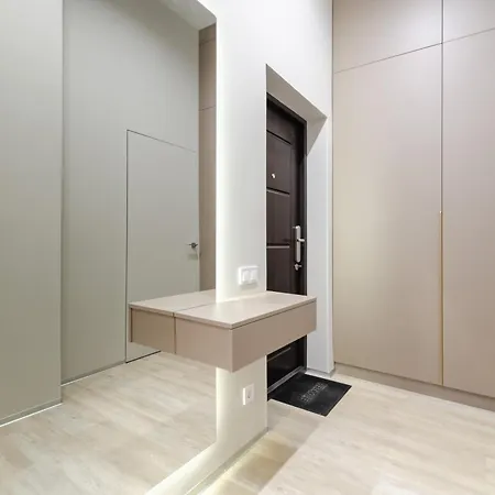 Petrovdom Luxury 11-240 With Jacuzzi In Rc Pechersk Plaza Apartment Kiew