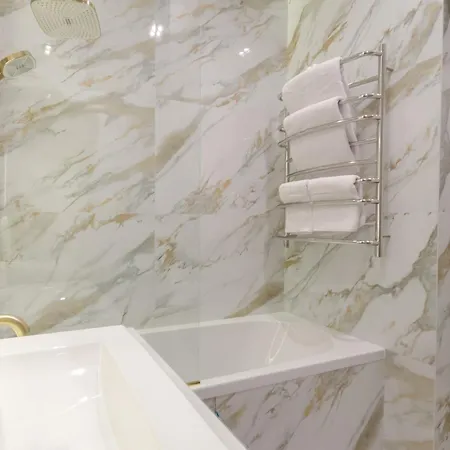 Petrovdom Luxury 11-240 With Jacuzzi In Rc Pechersk Plaza * Kiew