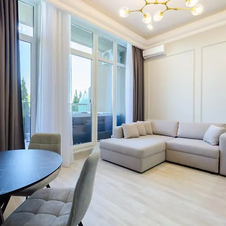 Petrovdom Luxury 11-240 With Jacuzzi In Rc Pechersk Plaza Apartment