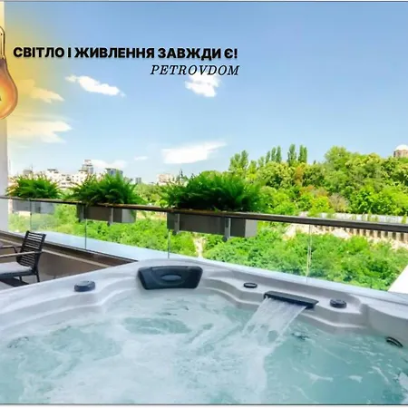 Petrovdom Luxury 11-240 With Jacuzzi In Rc Pechersk Plaza Apartment *
